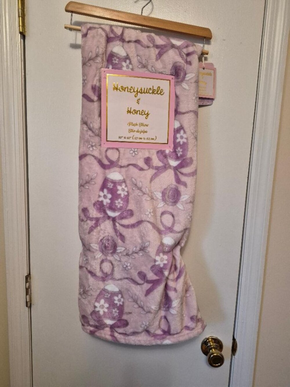 Honeysuckle & Honey Throw Blanket